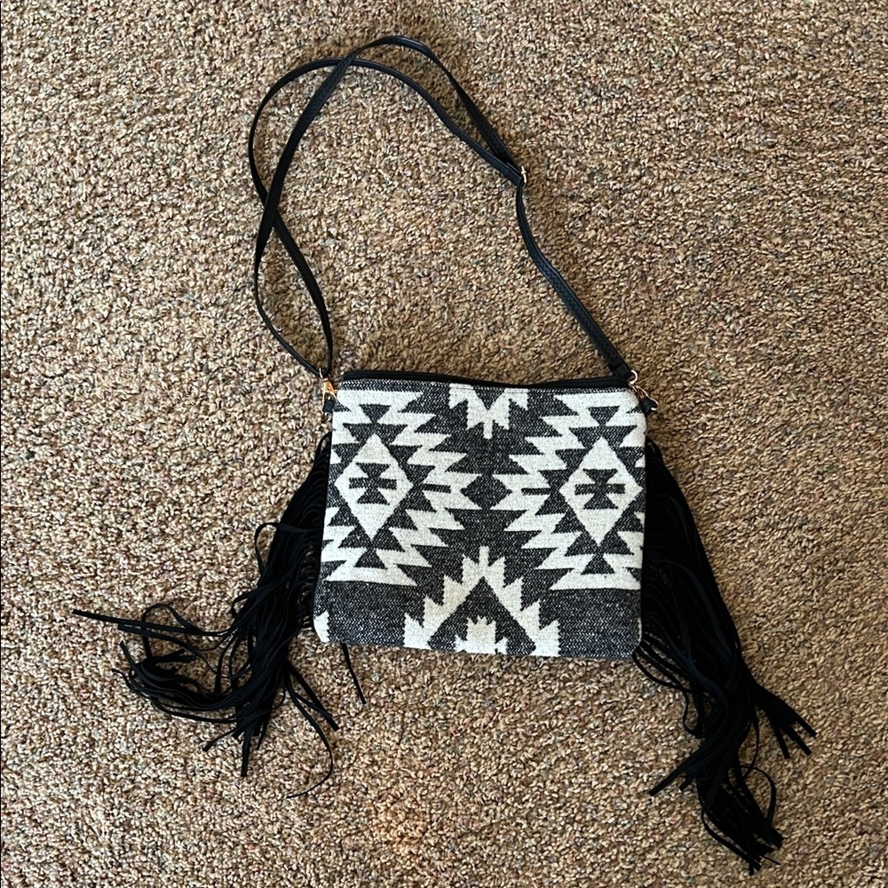 Woven Aztec Fringe Crossbody Bag - Black & White